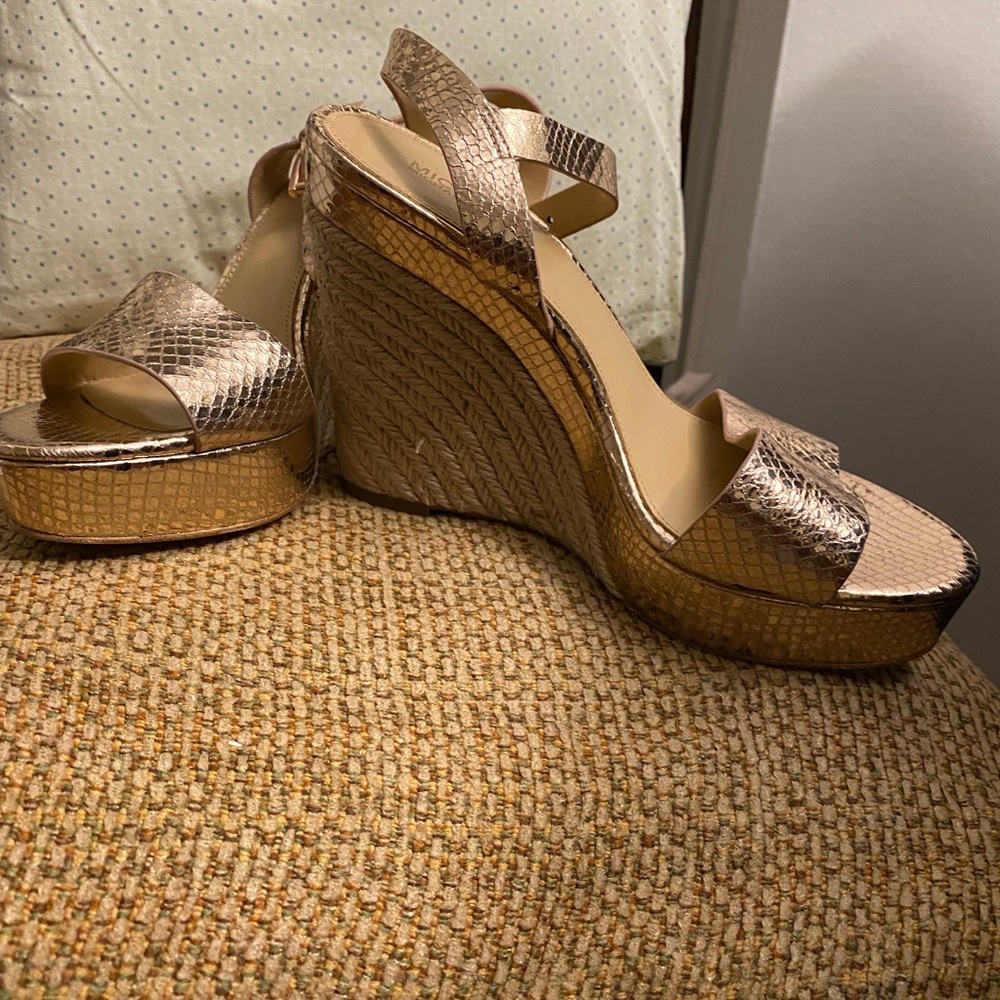 Michael Kors Ellen Wedge Sandal Soft Pink 6 - Picture 4 of 6